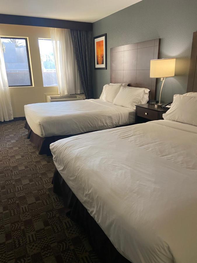 Holiday Inn Express Hotel & Suites Solana Beach-Del Mar By Ihg Extérieur photo