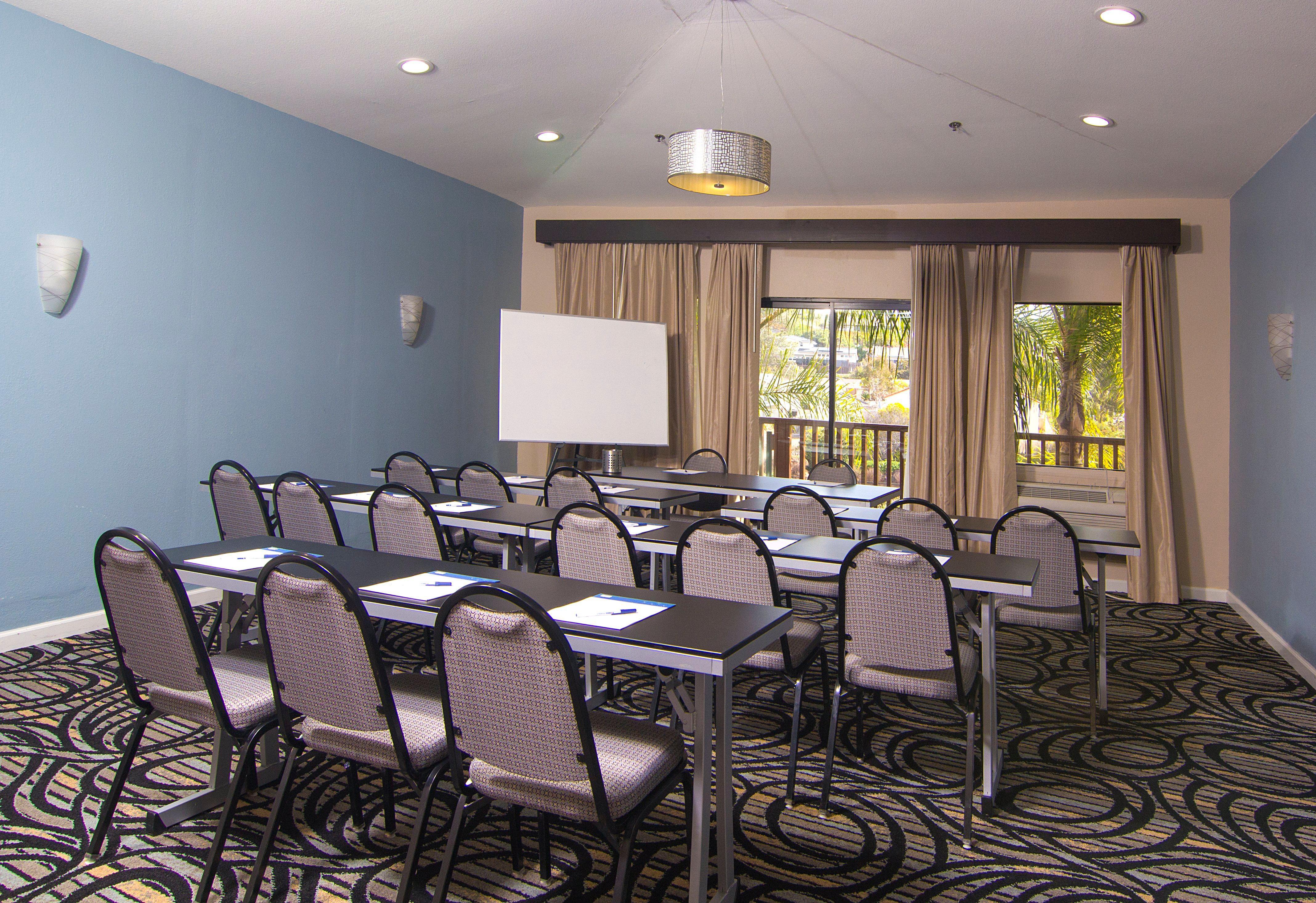 Holiday Inn Express Hotel & Suites Solana Beach-Del Mar By Ihg Extérieur photo